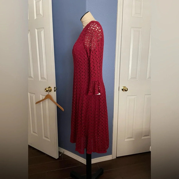 Red Knitted Overlay Midi Dress - Picture 4 of 9